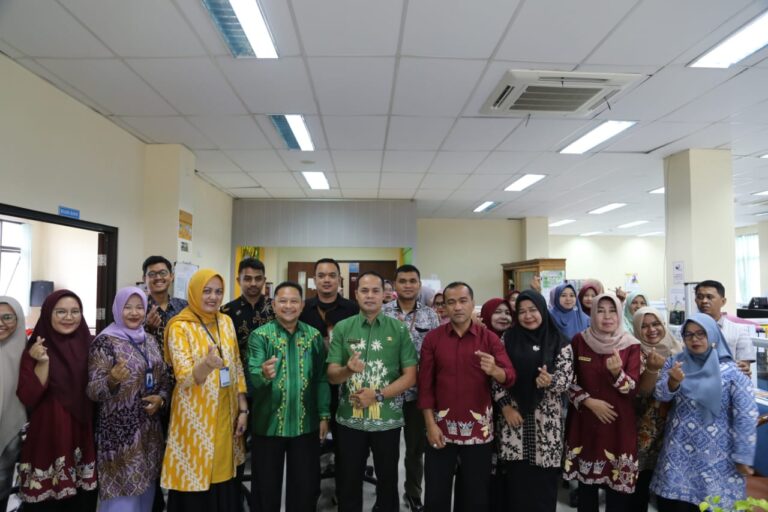 DPPKB Kabupaten Sijunjung Mengadakan Bimbingan Terpadu (BINDU) Bersama Ketua TPPS Kabupaten Sijunjung H. Iraddatillah, S. Pt