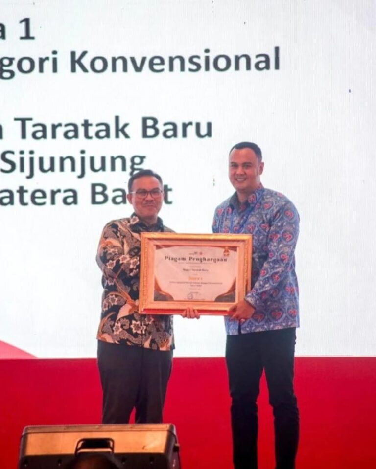 Bupati Sijunjung, Benny Dwifa Yuswir kembali Terima Penghargaan dari Kepala BKKBN RI